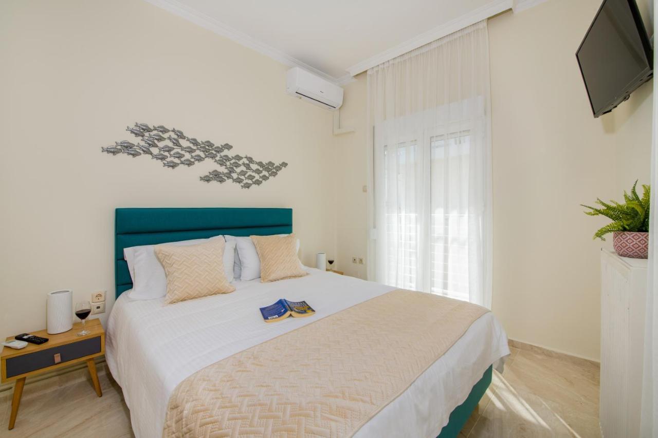 Center Manolia Dream 3 Bedroom Apartment 100M Away From The Beach Chania  Exterior photo