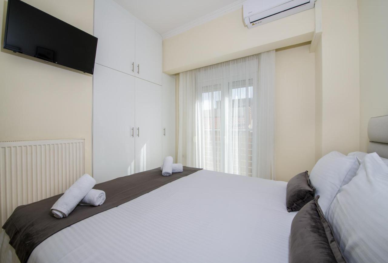 Center Manolia Dream 3 Bedroom Apartment 100M Away From The Beach Chania  Exterior photo