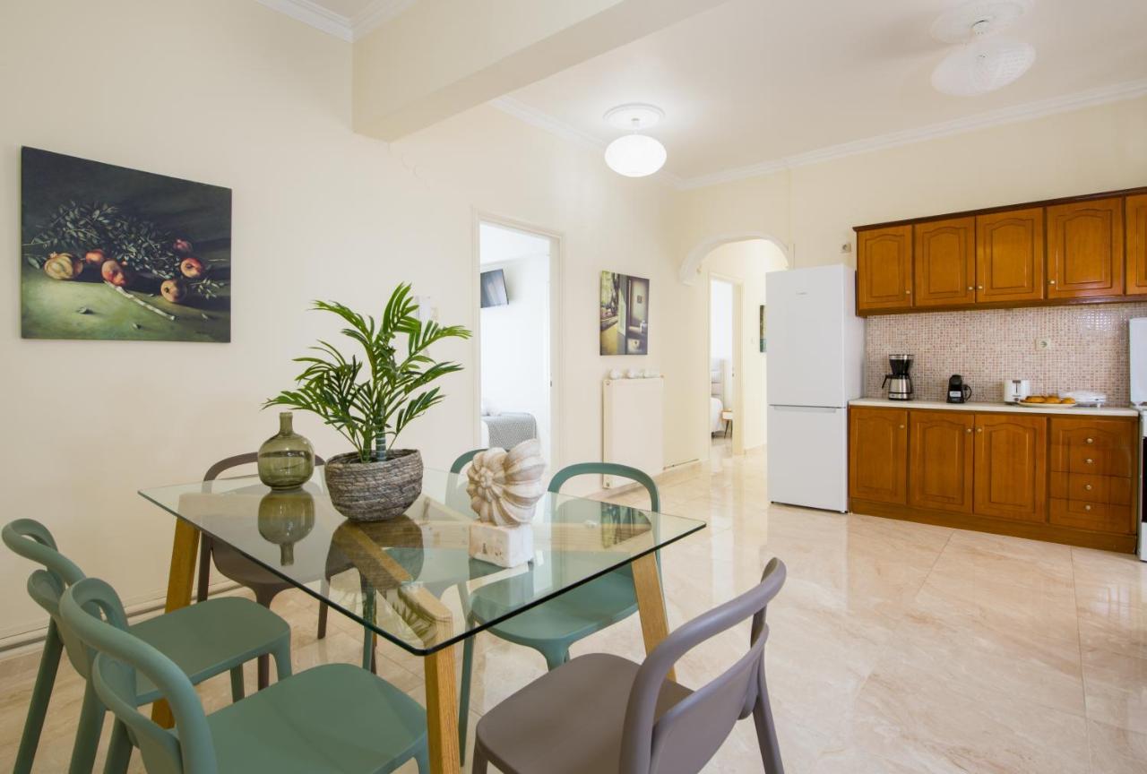 Center Manolia Dream 3 Bedroom Apartment 100M Away From The Beach Chania  Exterior photo