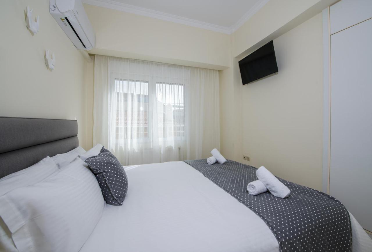 Center Manolia Dream 3 Bedroom Apartment 100M Away From The Beach Chania  Exterior photo